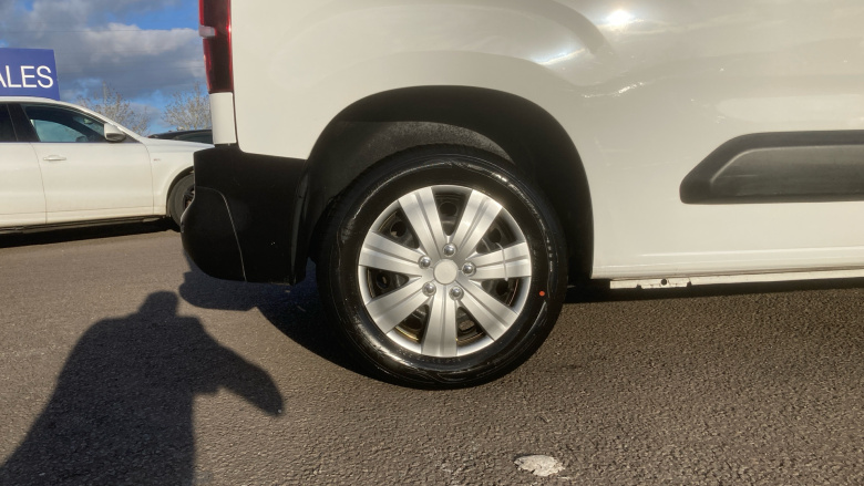 Peugeot Partner Standard Diesel 1000 1.5 BlueHDi 100 Professional Prem Van [6 Spd]